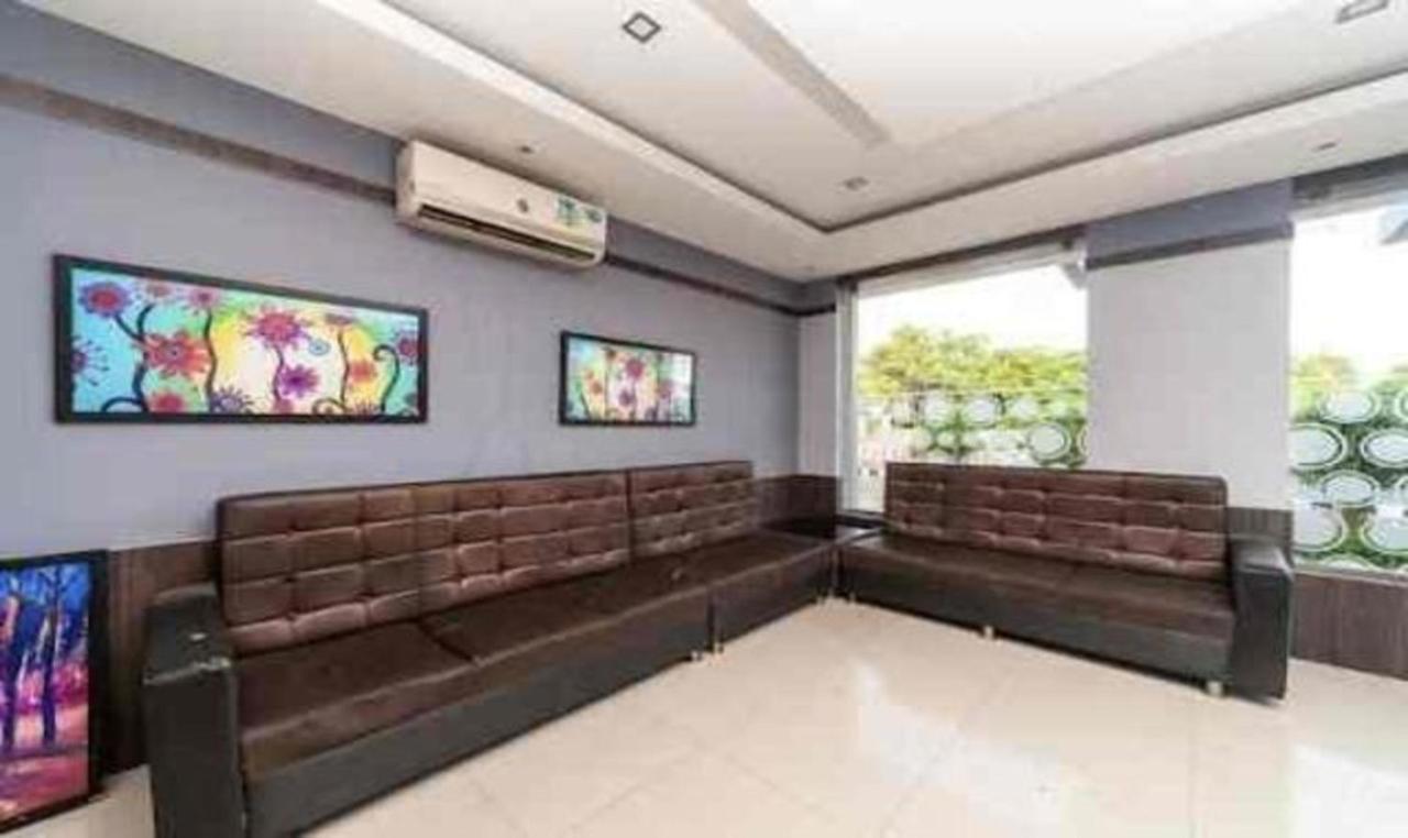 Fabhotel Smack Residency Chennai Exterior foto